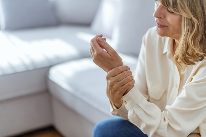 Joint Pain When Cold Weather Arrives in Connecticut